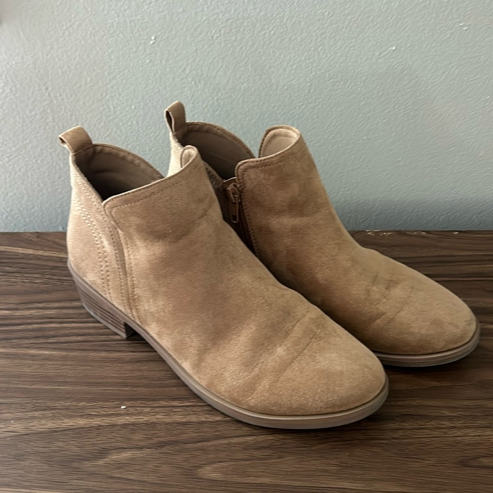Time and Tru Boots